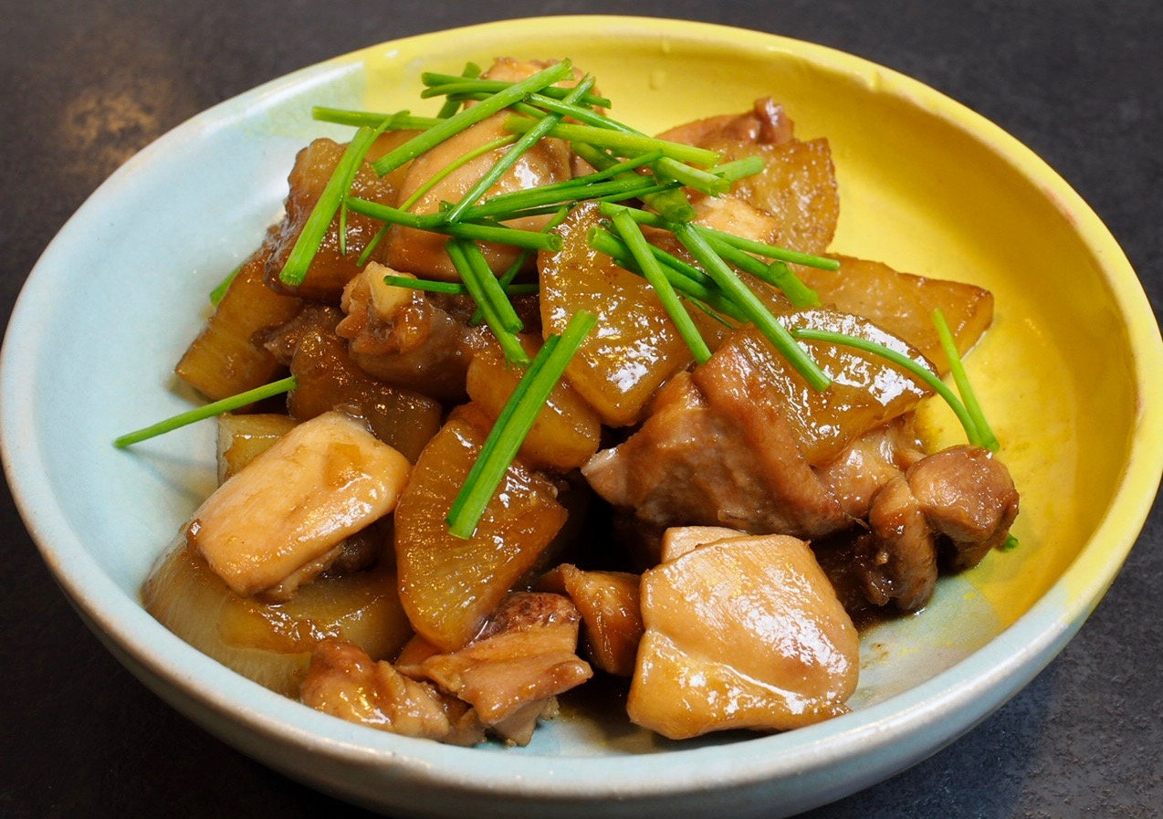 Simmered chicken and daikon